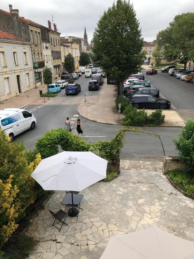 Le Rodin Bazas Hotel Екстериор снимка